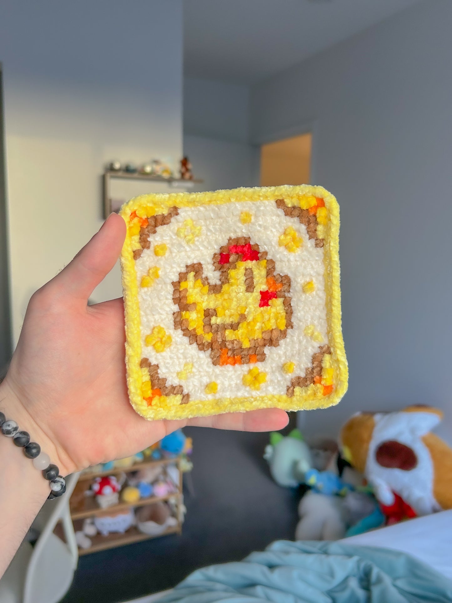 Stardew Gold Chicken Crochet x Cross Stitch Pattern - PixelStitch